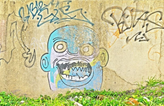 Limpeza de grafitis
